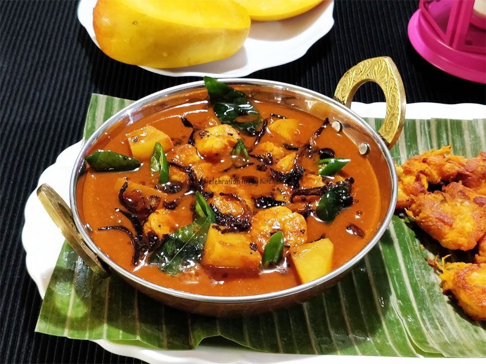 Mangalorean Hot & Sour Prawn Curry With Potatoes