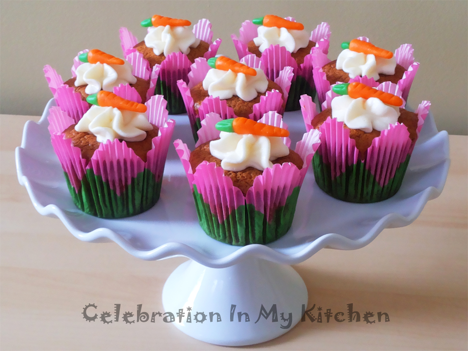 Carrot Cake or Cupcakes