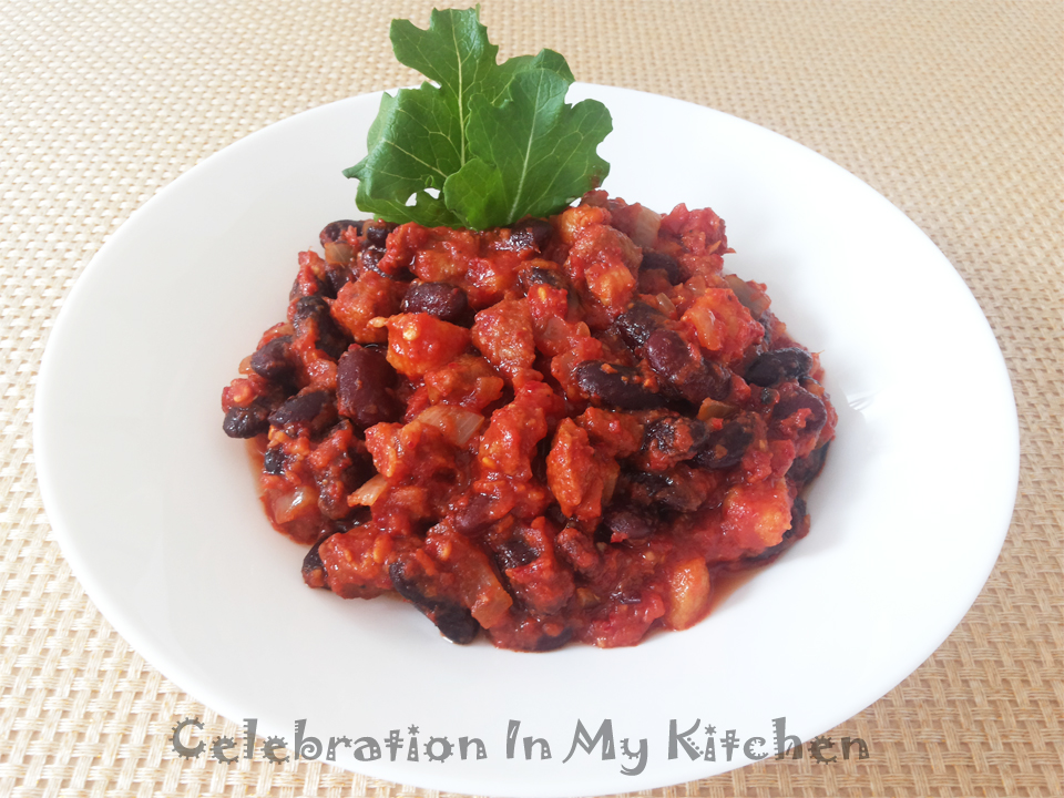 Feijoada (Goa Sausages with Dried Beans)