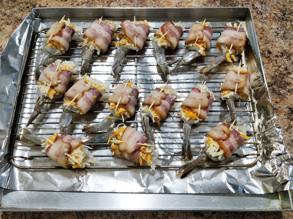 Bacon Wrapped Shrimps Stuffed With Cheese