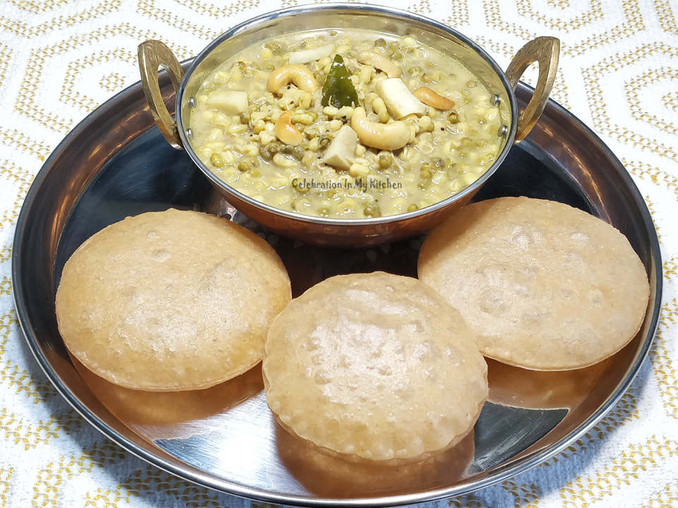 Goan Mooga Gathi (Sprouted Moong Gravy)