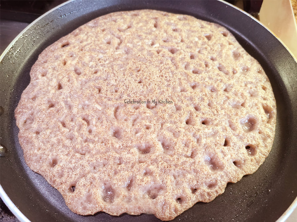 Ragi Koyloyo or Kailollyo (Nachni/Finger Millet Griddle Rice Cakes)